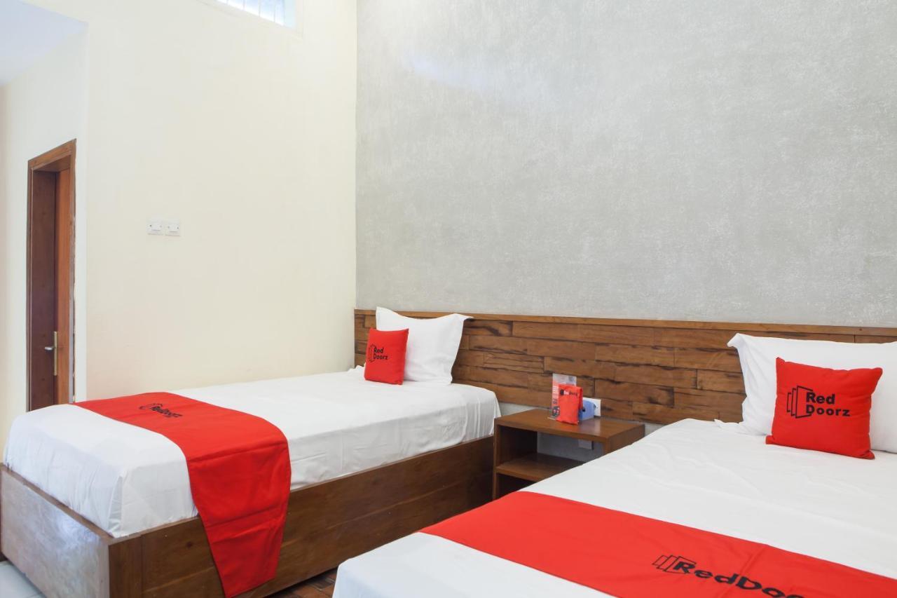 Hotel Reddoorz Near Baluran National Park Pandean Esterno foto