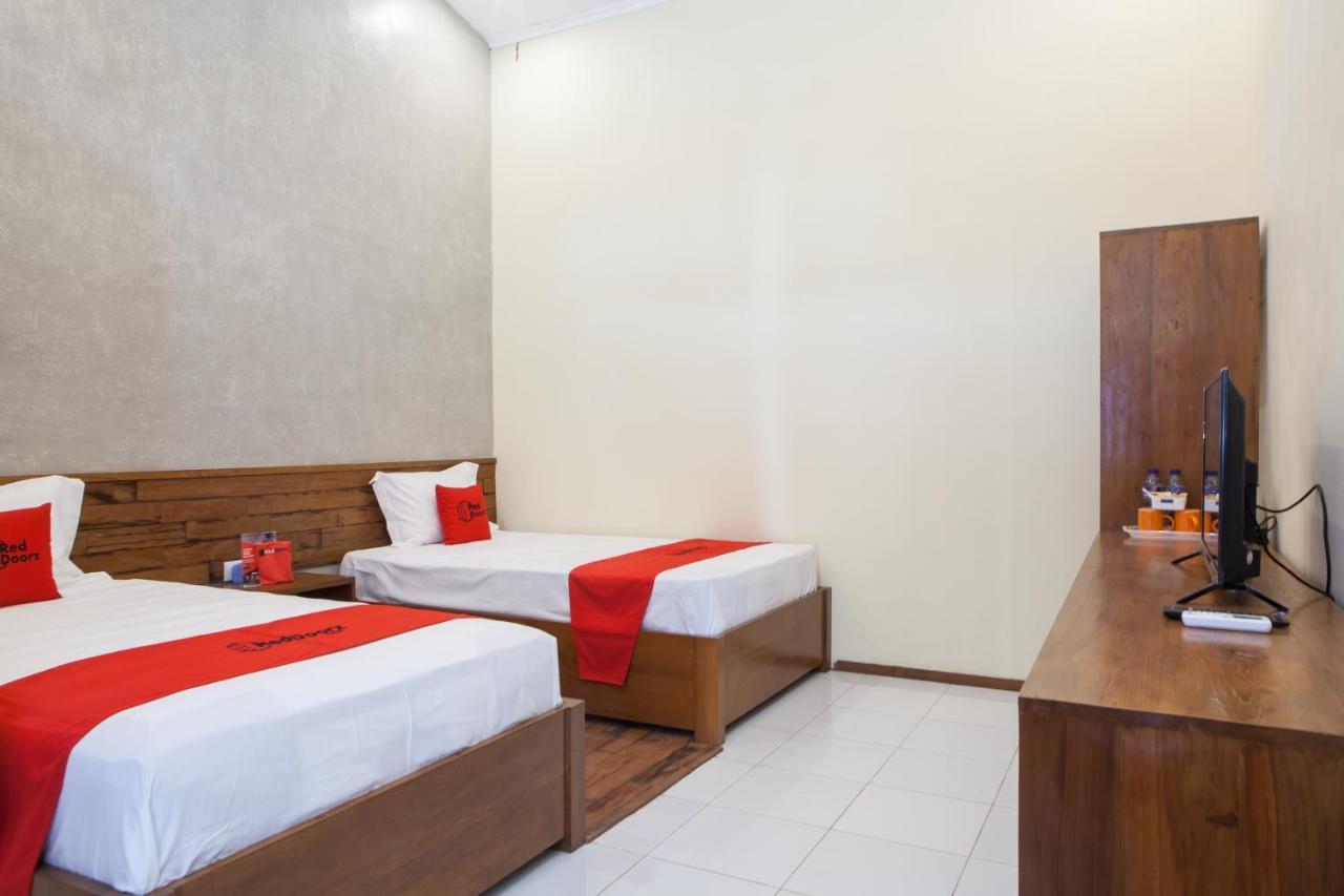 Hotel Reddoorz Near Baluran National Park Pandean Esterno foto